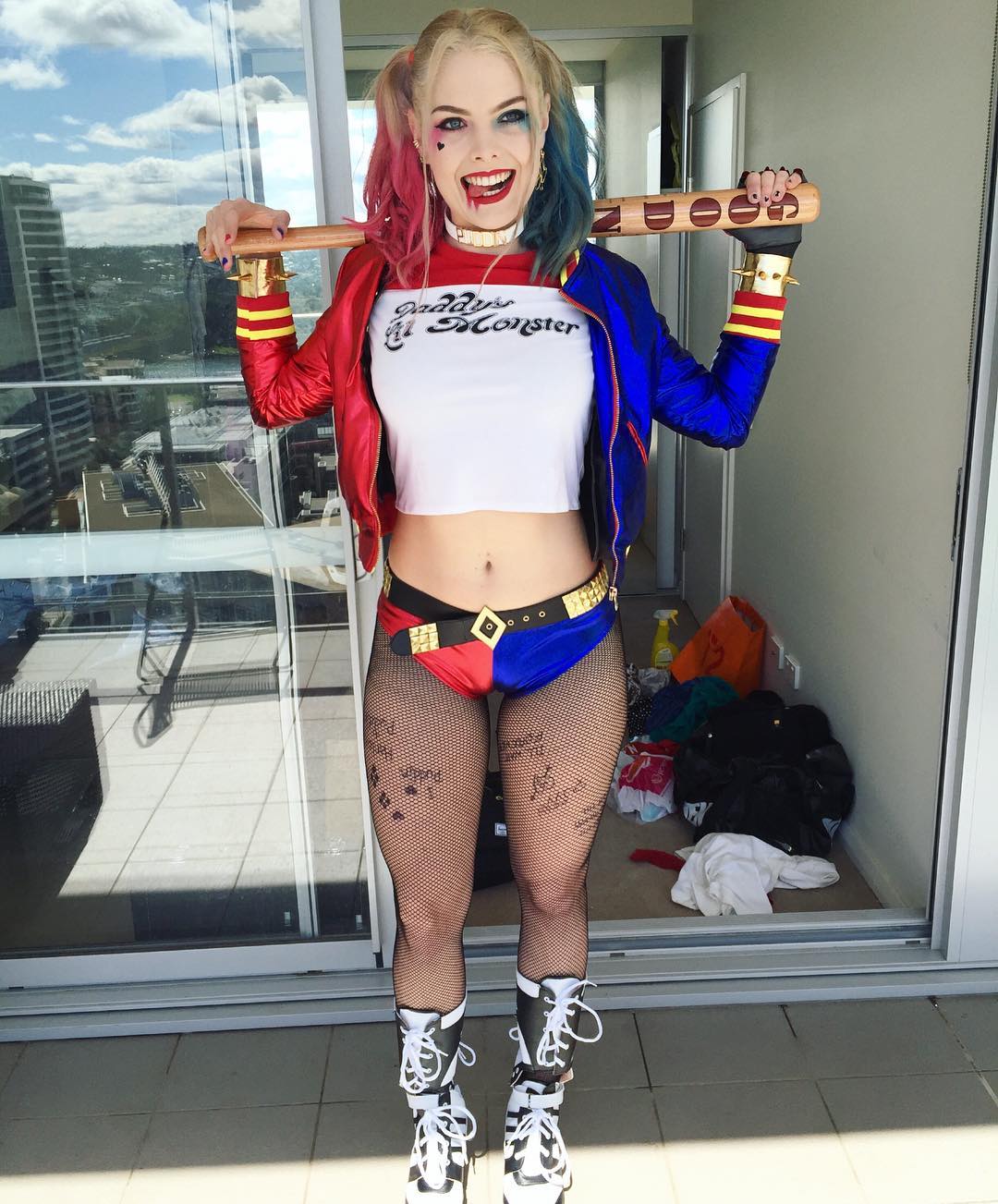 Joven sorprende por parecido con versión cinematográfica de Harley Quinn