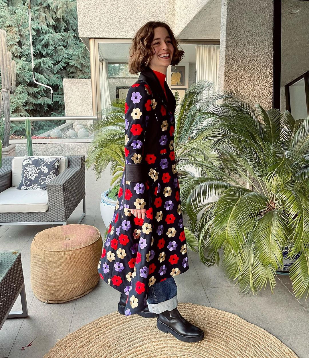 Mariana Di Girolamo se luce con look a lo “Doña Florinda”