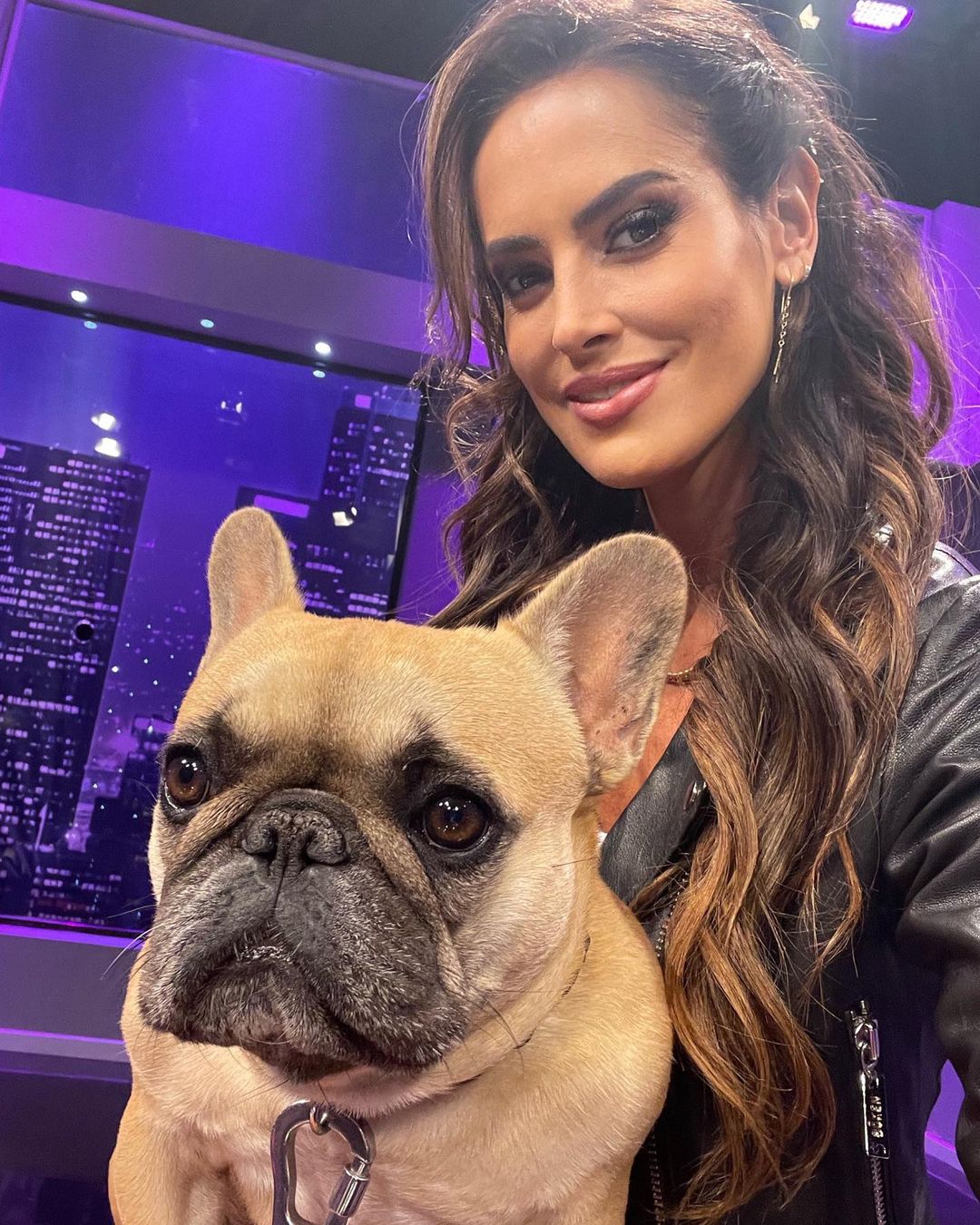 Adriana Barrientos muestra el gran cumpleaños de su perro