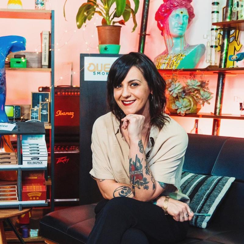 Jani Dueñas recibe elogios al mostrarse “con caña intensa”