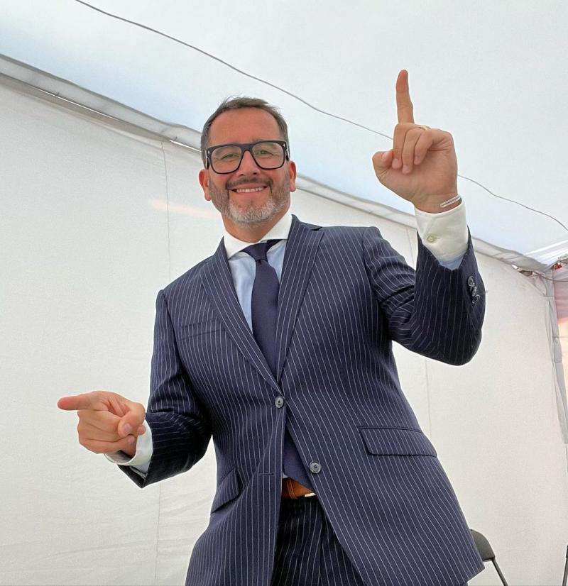 Eduardo Fuentes es elogiado por hacer panorama con su suegra