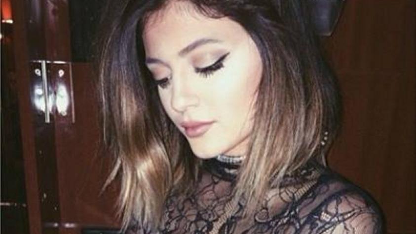 Kylie Jenner sigue encendiendo las dudas sobre posible aumento de busto