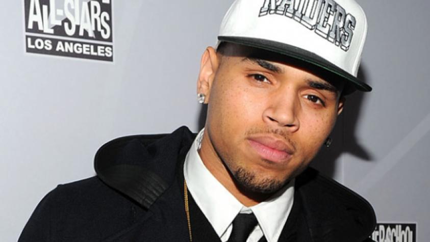 Tuit de Chris Brown sobre ébola enciende redes sociales