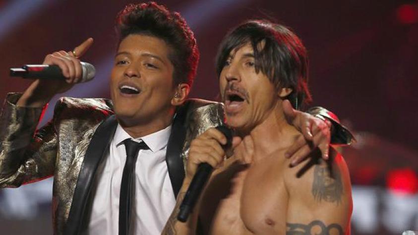 Bruno Mars y Red Hot Chili Peppers dieron ritmo al Super Bowl