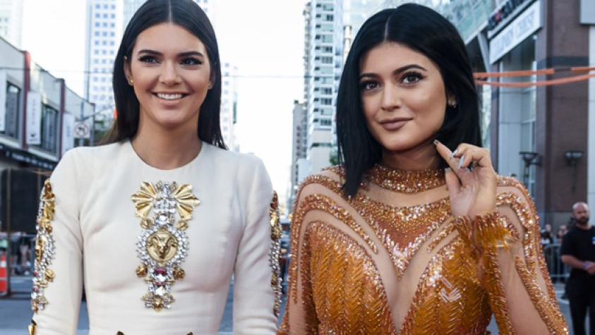 La polémica foto que tiene en la palestra a Kylie y Kendall Jenner
