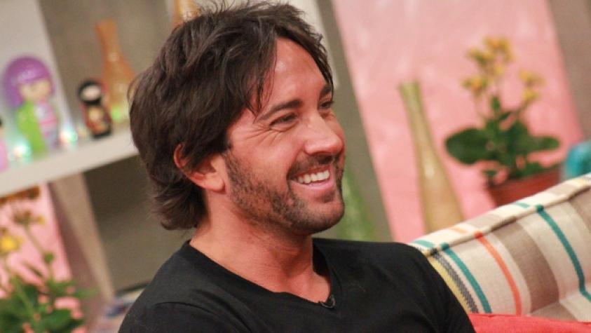 Arturo Longton se suma a la moda de mostrar "las calugas"