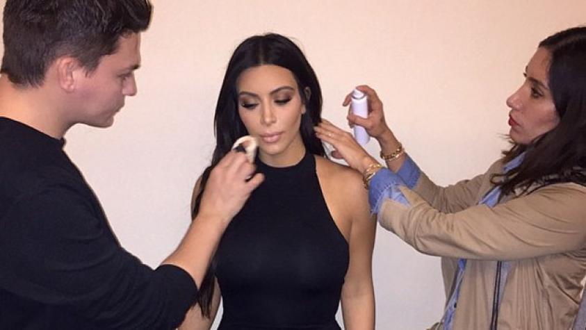 El impactante cambio de Kim Kardashian antes y después del maquillaje