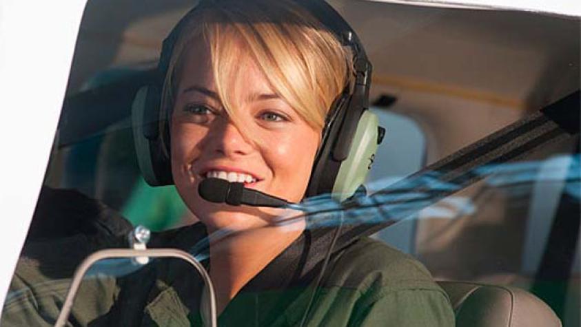 Cameron Crowe pidió perdón por elegir a Emma Stone