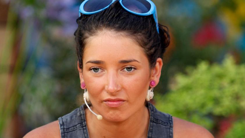 Camila Nash se une a la moda de mostrar las "calugas"