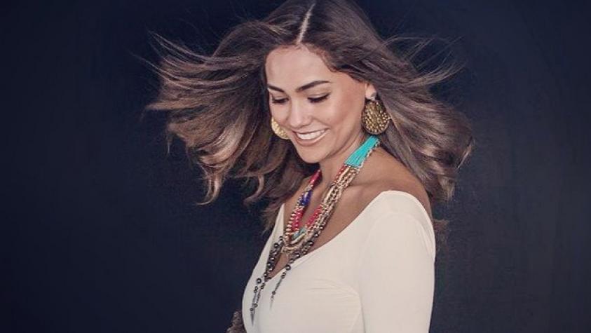 Camila Recabarren celebra su éxito en ropa interior