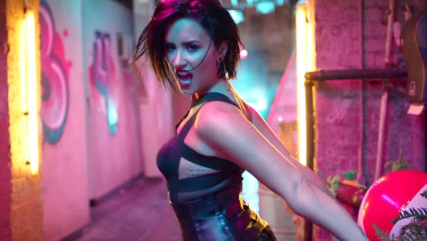 Demi Lovato Más Provocadora Que Nunca En “cool For The Summer”