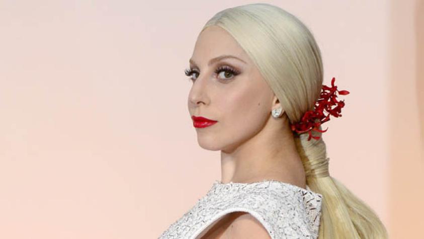 Lady Gaga ya tiene 35 posibles vestidos de novia