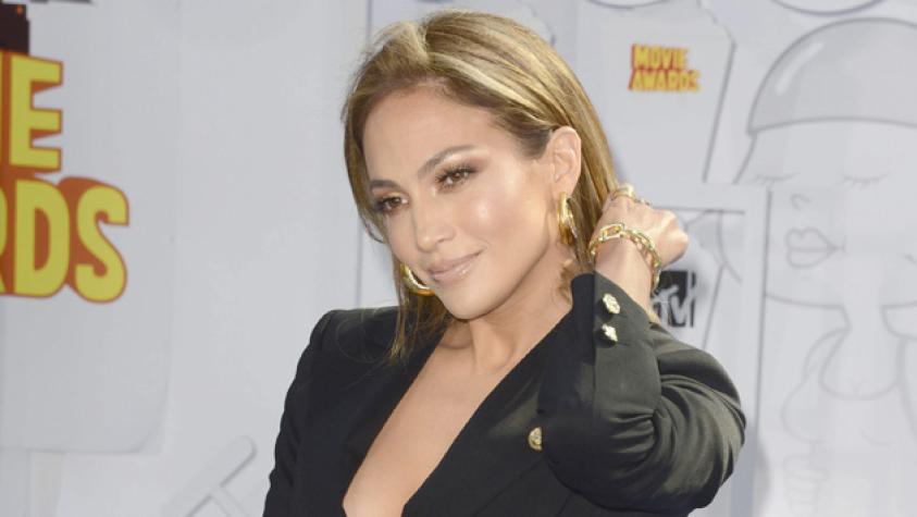 Jennifer Lopez se deja ver con su verdadero corte de pelo