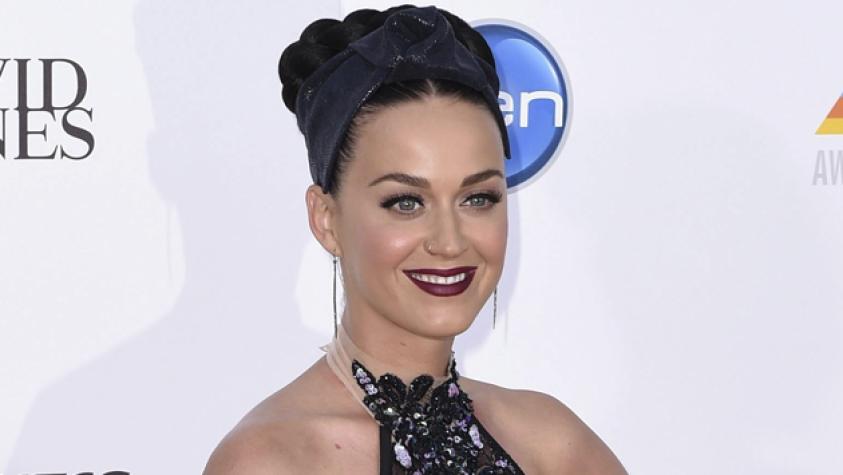 ¡Katy Perry se comió un escorpión!