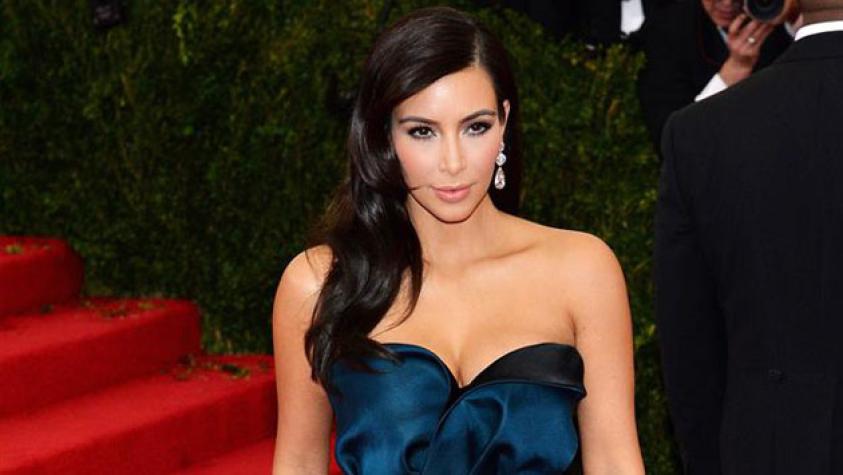 Mujer gasta millonaria suma para ser igual a Kim Kardashian