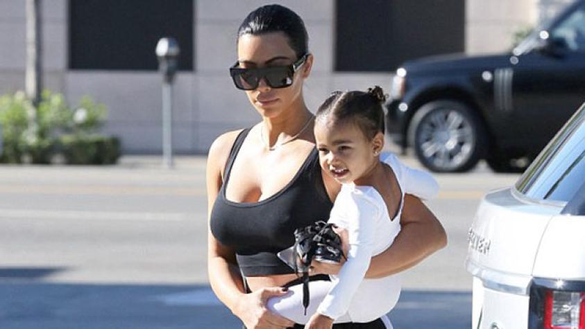 Aseguran que la hija de Kim Kardashian tiene personal trainer