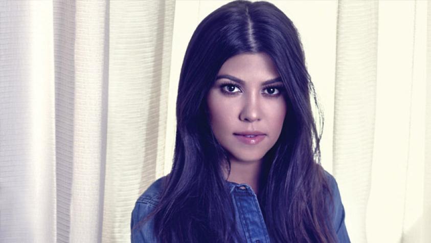 Kourtney Kardashian muestra su espectacular figura en bikini