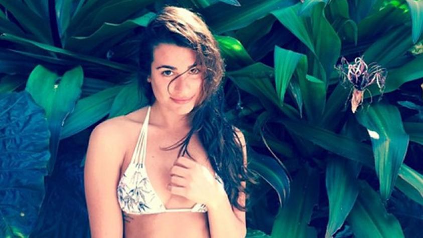 Lea Michele le da la bienvenida al 2015 en topless