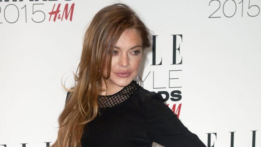 Lindsay Lohan cumple servicio comunitario y lo comparte en redes sociales
