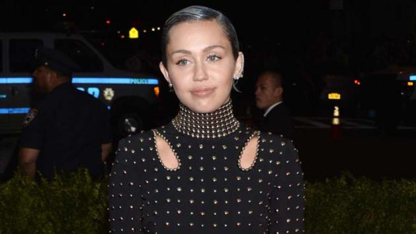 Patrick Schwarzenegger insiste en recuperar a Miley Cyrus