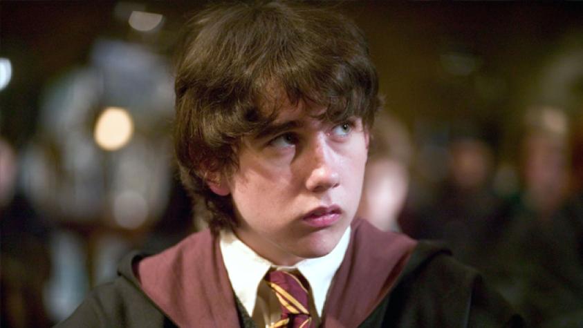 Neville Longbottom de Harry Potter sorprende con sensual sesión de fotos