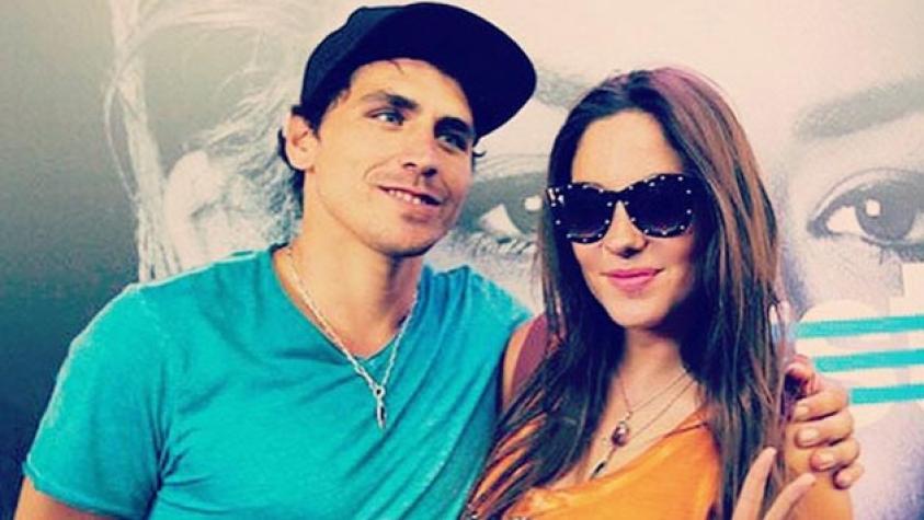 Kel Calderón recibe tierno regalo de Pangal por su egreso