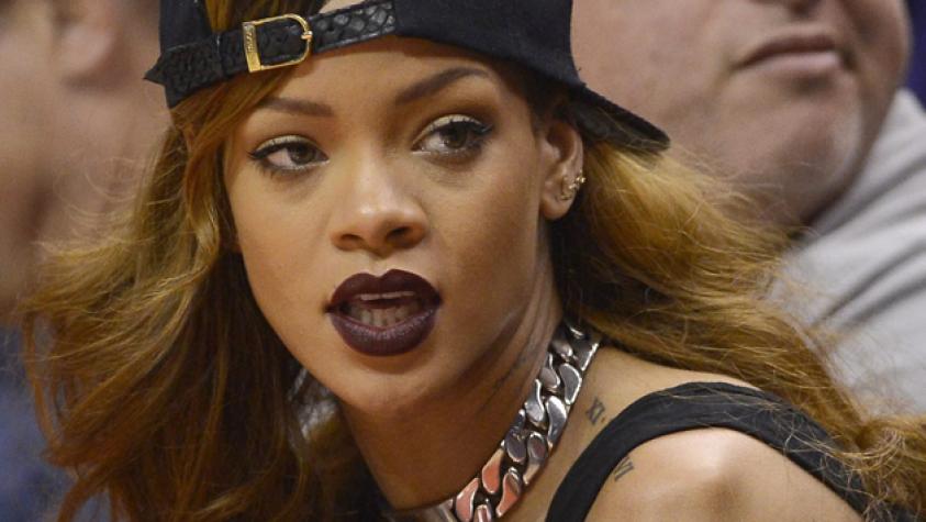 Rihanna salió a pasear en pijama por Nueva York
