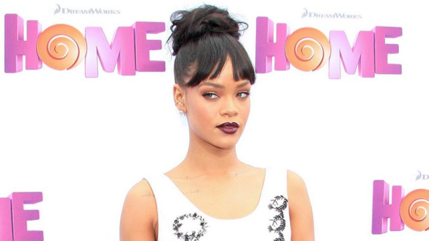 Publican comprometedor video de Rihanna en el que aparecería drogándose