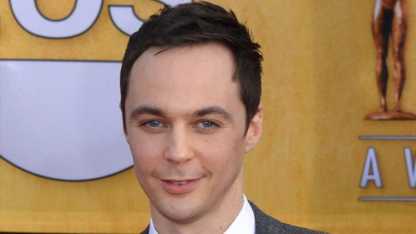 Jim Parsons sorprende hablando en español