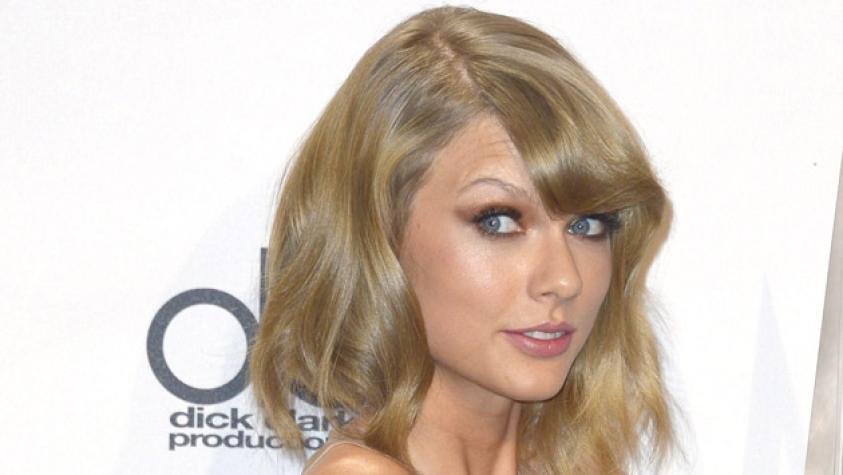 Taylor Swift se confundió con fanática igual a ella
