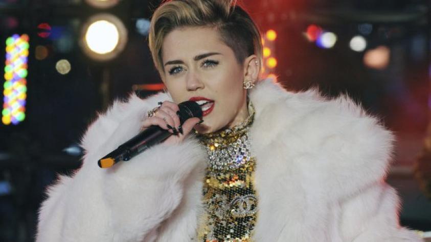 Miley Cyrus se sacó las muelas del juicio y mostró todo en Instagram