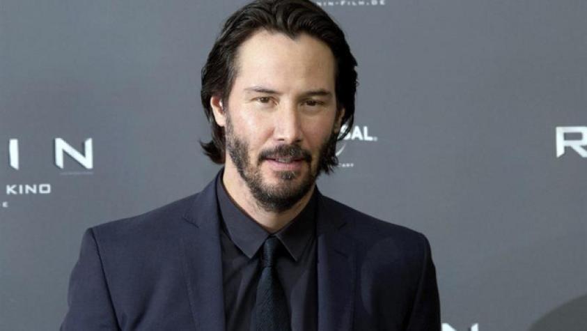 Video de Keanu Reeves en el Metro cediendo el asiento se convierte en viral