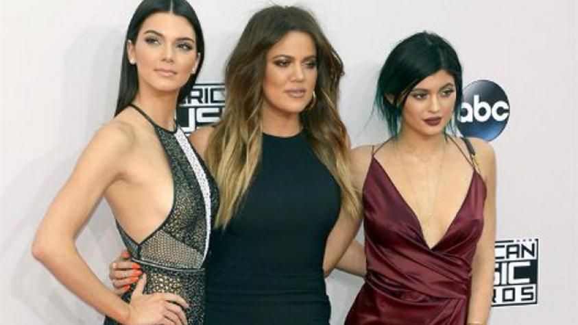 Moda: 7 celebridades que pasaron por la alfombra roja de los AMAs