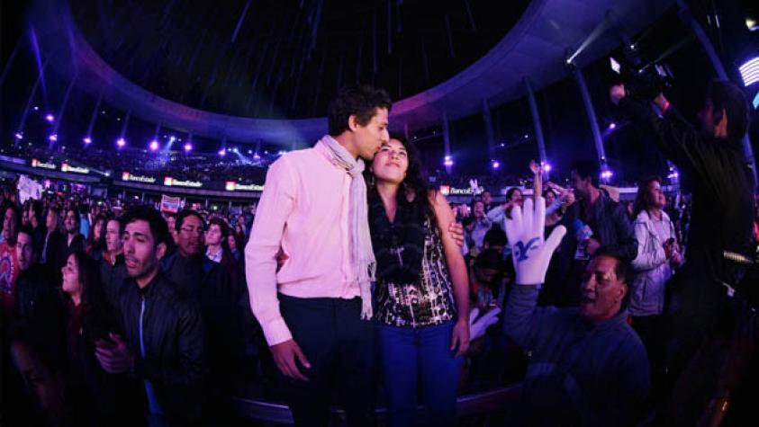 ¡El amor desbordó la cuarta noche de Festival!