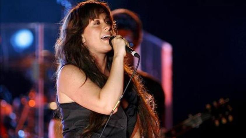 Empleada secuestra chihuahua de Alanis Morissette