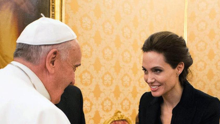 Angelina Jolie visita al Papa Francisco