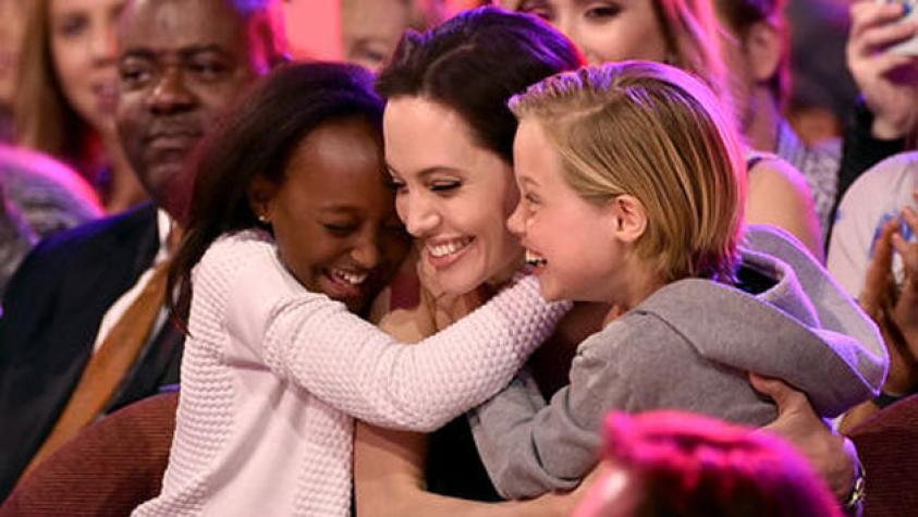 Jennifer López y Angelina Jolie sorprendieron en los Kids Choice Awards 2015