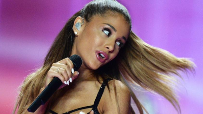 Ariana Grande fue censurada del Victoria’s Secret Fashion Show
