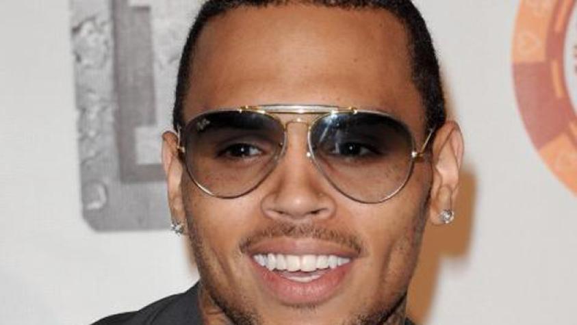 Chris Brown pasa fin de semana en la cárcel