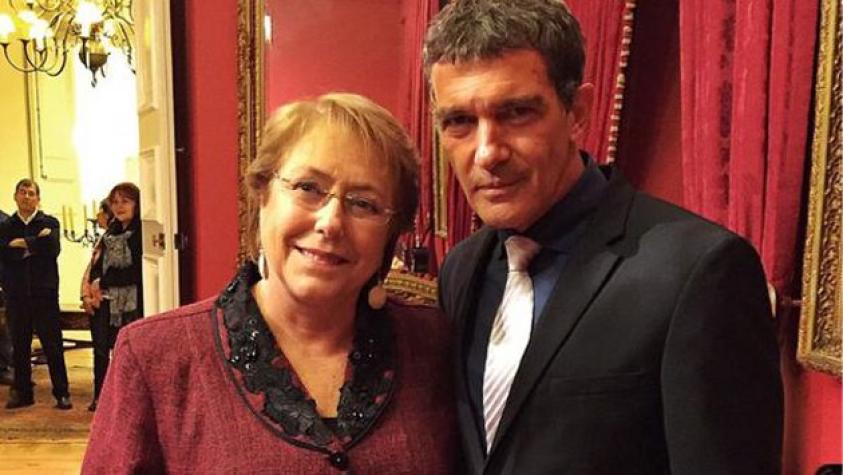 Elenco de “Los 33” cenó con Michelle Bachelet en La Moneda