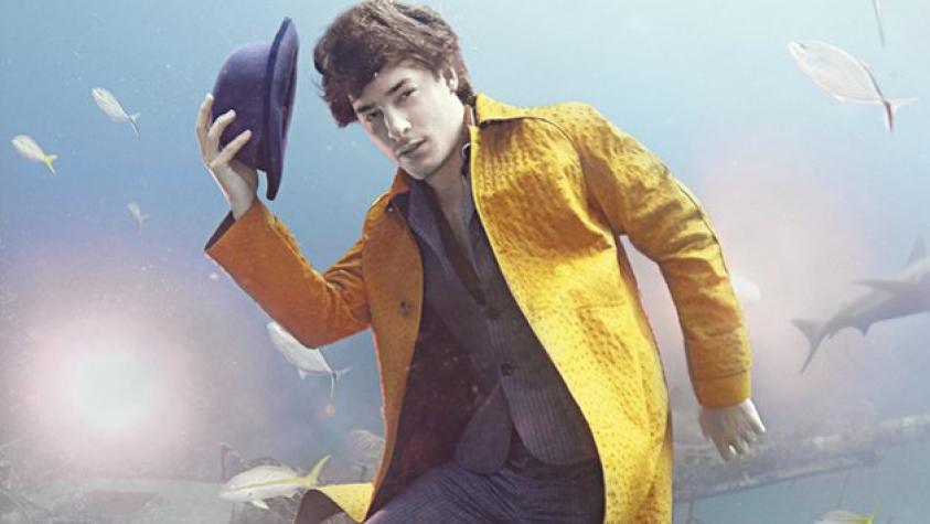 Abrigos coloridos son la nueva tendencia masculina