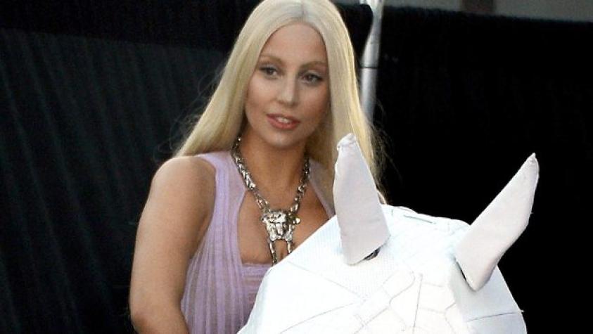 American Music Awards: Lady Gaga se robó la Alfombra Roja