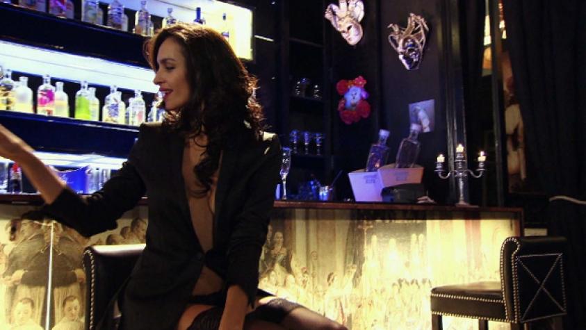 Fernanda Urrejola vuelve a impactar con atrevido escote