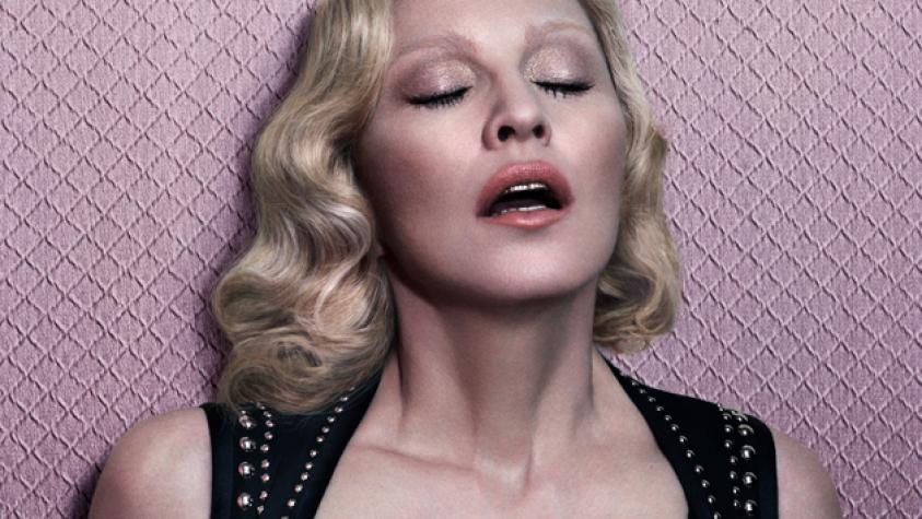 Madonna deja a todos boquiabiertos con escote a sus 56 años