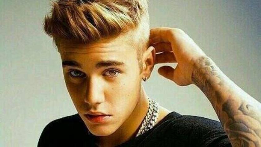 Vieron a Justin Bieber a los besos con Conejita Playboy