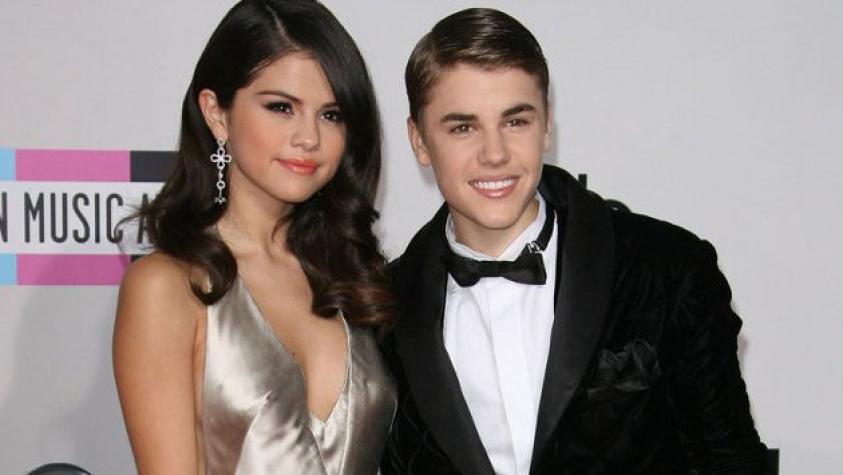 Selena Gomez aún habla con la mamá de Justin Bieber