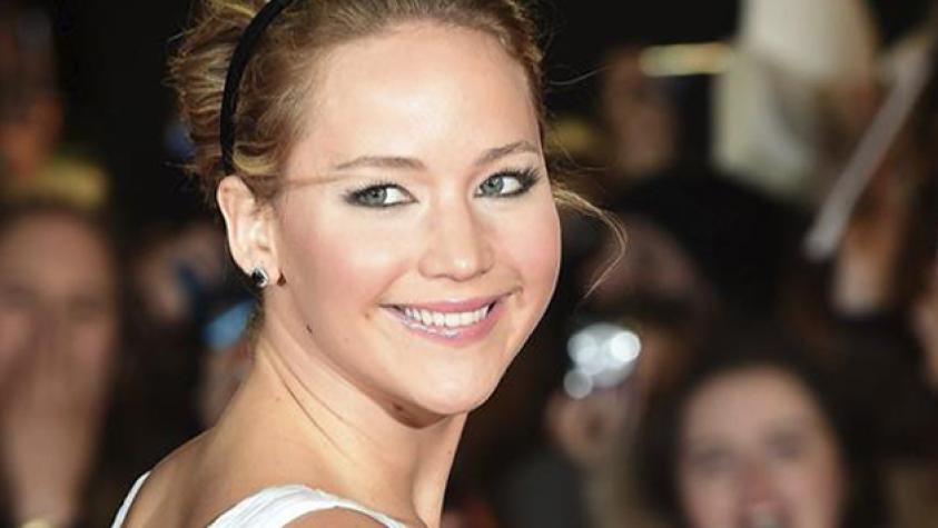 Jennifer Lawrence fue fotografiada con guapo acompañante