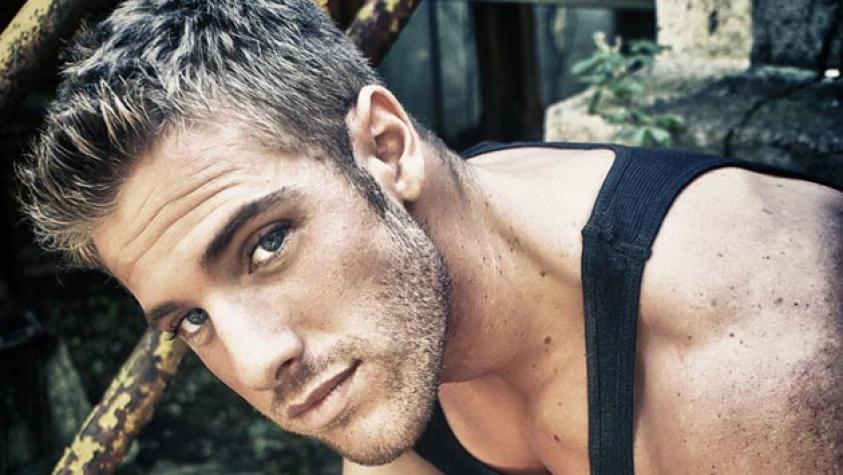 Conocido cantante asegura que dejó de ser homosexual