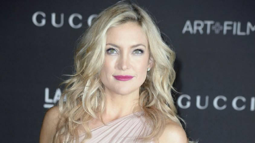 Kate Hudson se luce en pequeño bikini