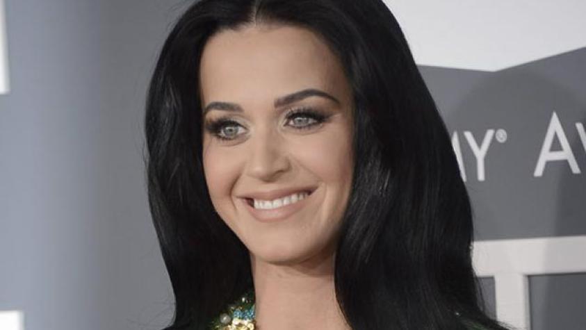 Katy Perry en caída contra Taylor Swift